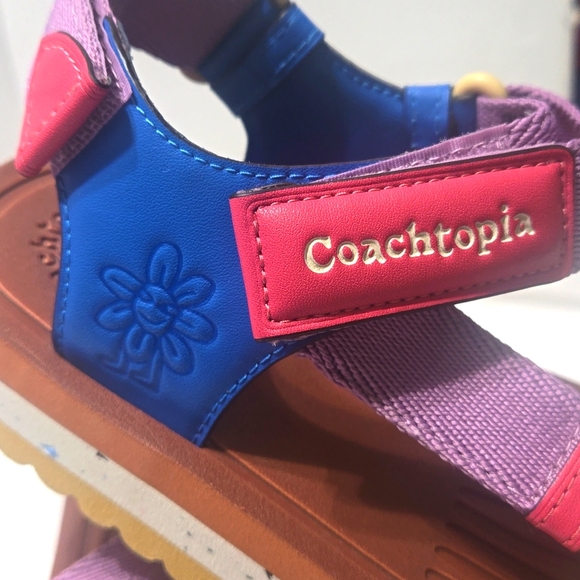 Coachtopia Strappy Sandal US W7 / M5 Burnished Amber/Violet Multi EUC - Picture 8 of 12